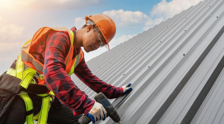 Professional residential roofers in Varina, IA